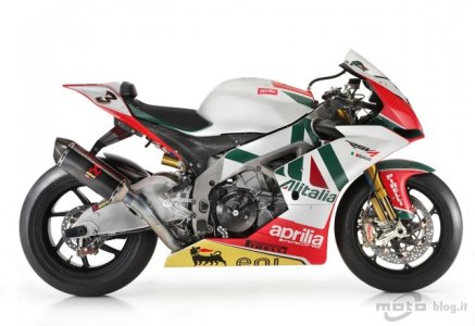 Aprilia_RSV4_SBK_Alitalia_r.jpg