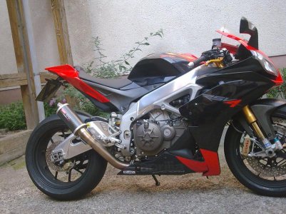 RSV4 151.jpg