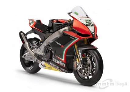 8ApriliaRSV4_Biaggi_Laverty_2012_04.jpg