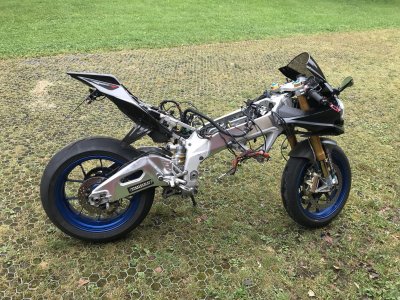 Motor ausgebaut 2.jpg