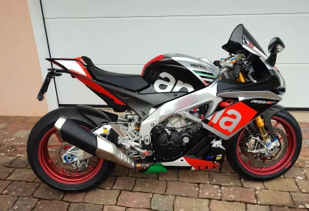 Aprilia RSV4 Verkaufsbild aktuell.webp