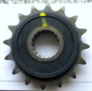 RSV4 16 Ritzel 3.jpg