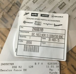 Aufkleber Tank 2 Decalco fasce DX.jpg