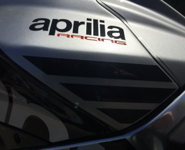 Aufkleber Tank 3 Decalco fasce DX.jpg