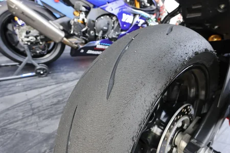 Bridgestone_Battlax_RS12_-_06.webp