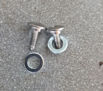 0_Sitzbankschraube mit Beilagscheibe.webp