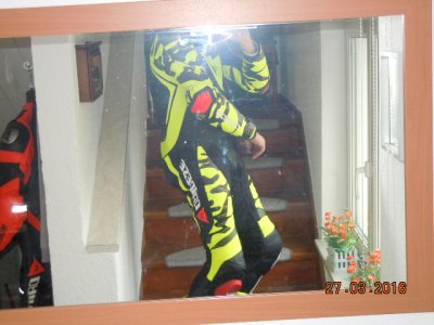 Dainese 2 002.JPG