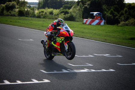 Wheelie 1 - Kopie.jpeg