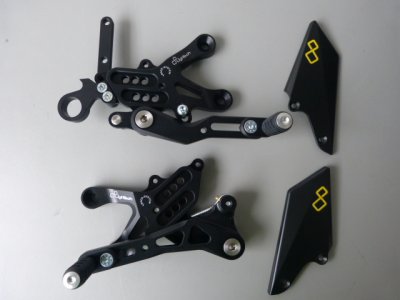 RSV 4 Factory aprc sale 005.jpg
