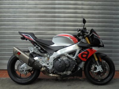 g-000185-g_W1859429_12-aprilia-tuono-v4-1100-636651989480808911.jpg