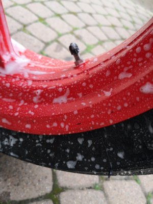 Bild 5 Felge mit Mineralfett.jpg