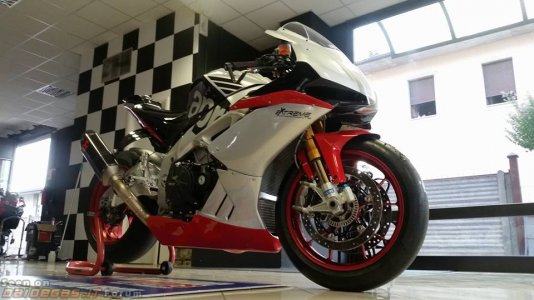 aprilia-rsv4-rf-extreme-motors-livery-6.jpg