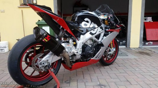aprilia-rsv4-rf-extreme-motors-livery-5.jpg
