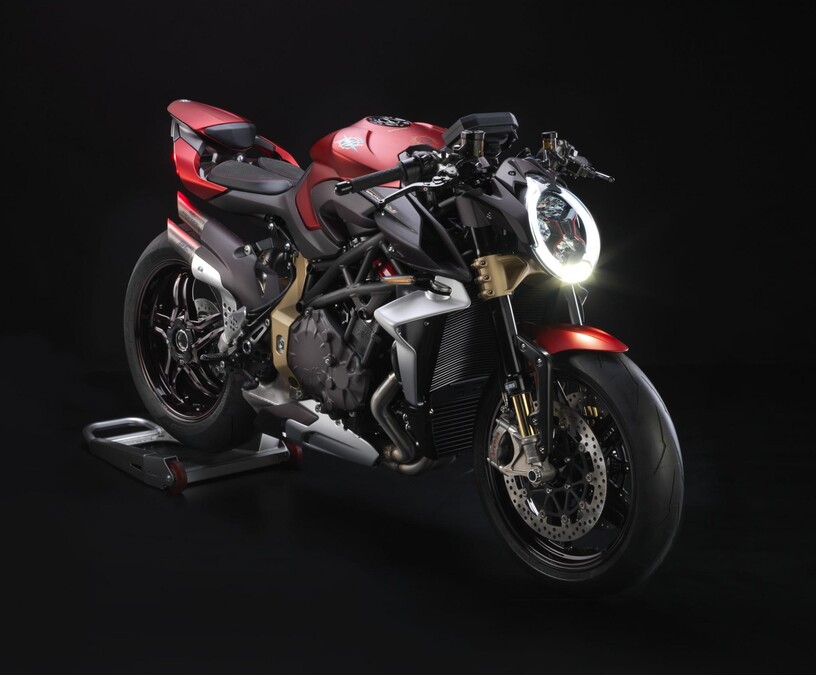 Brutale_1000_007.jpg