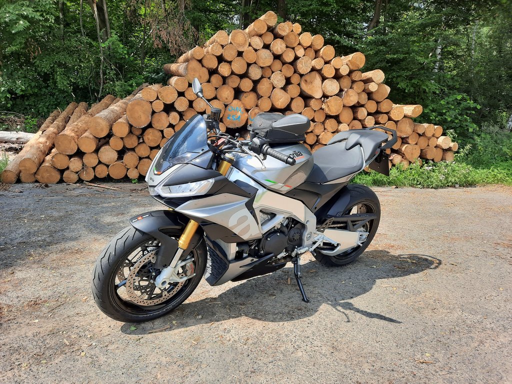 41802685wv.jpg